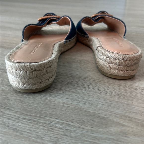 Veronica Beard denim buckle slide. Size 11 - Picture 5 of 5